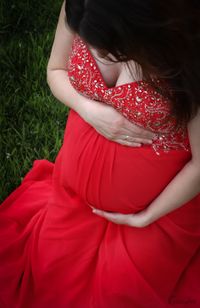 Belly16Babybauch_rotes_kleid 2